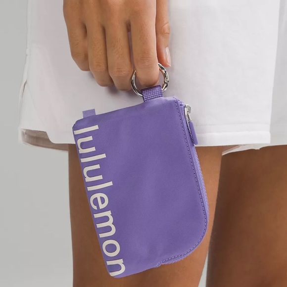 💜NWT💜Lululemon Athletica Clippable Card Pouch Wallet- Dark Lavender/White Opal - Picture 5 of 9